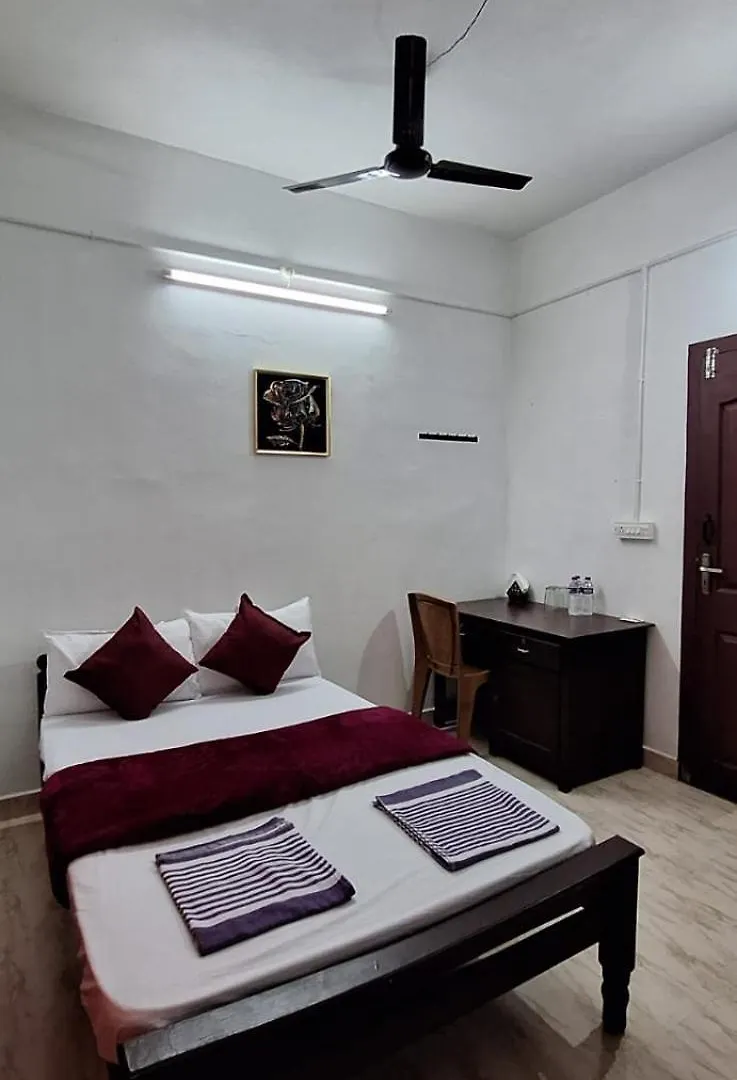 Holiday Apartments & Homestay Sultan Bathery 0*,