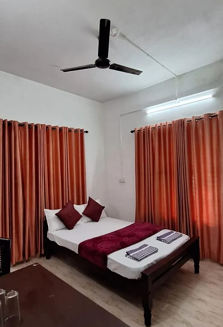 Holiday Apartments & Homestay Sultan Bathery Indie